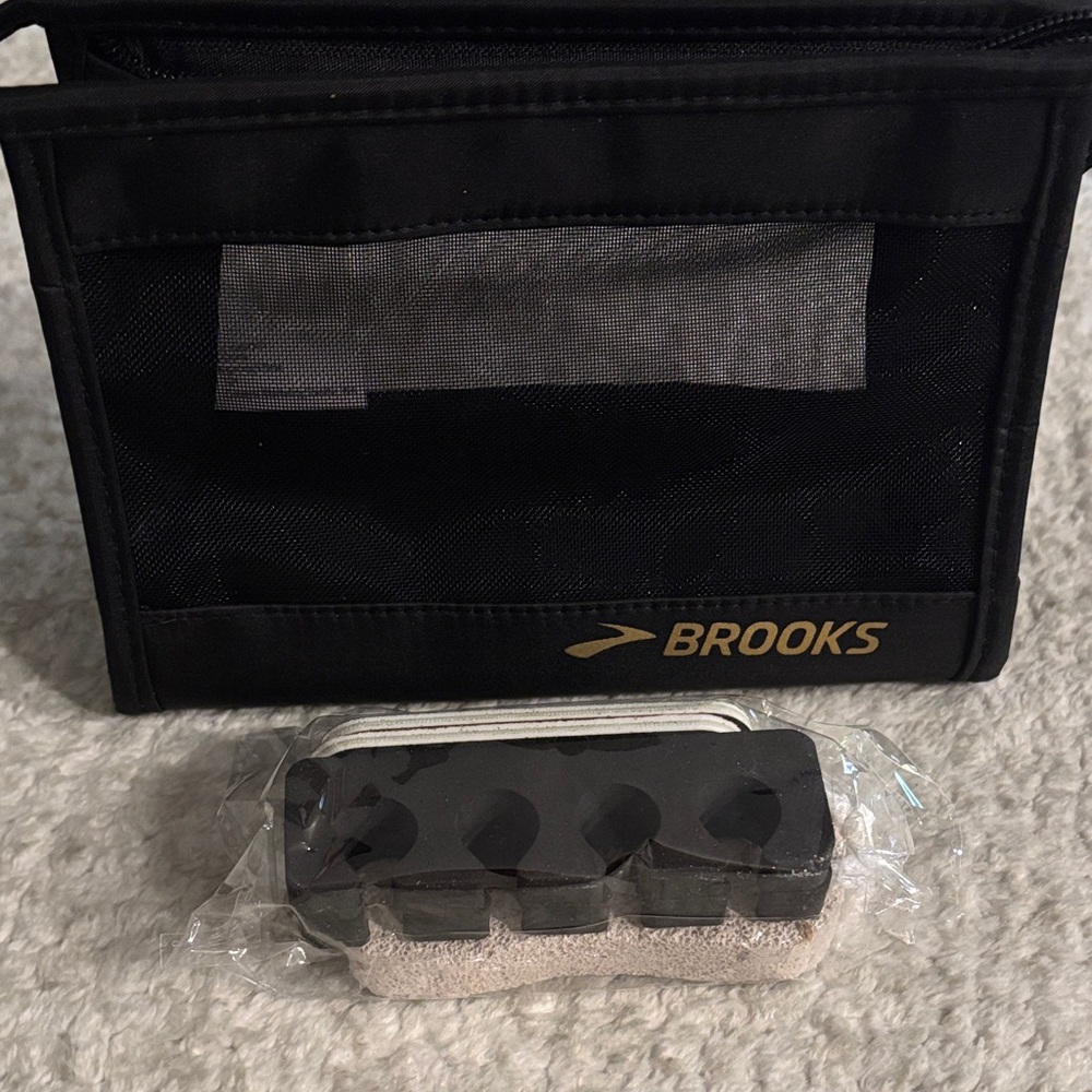 Brooks Black Bag with Pedicure Kit - Picture 2 of 3